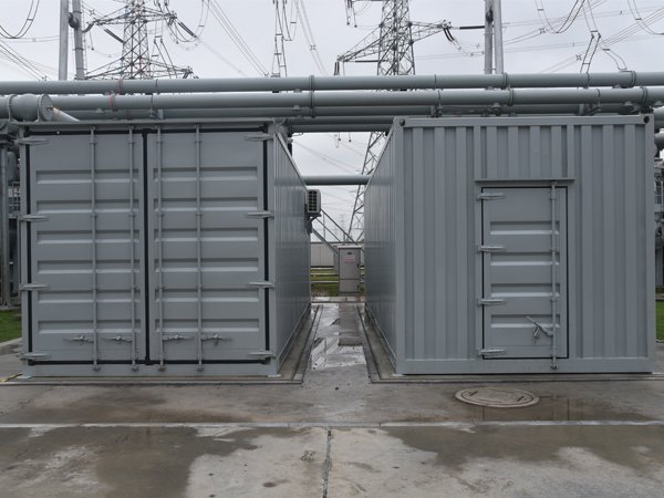 集成式水喷雾灭火装置